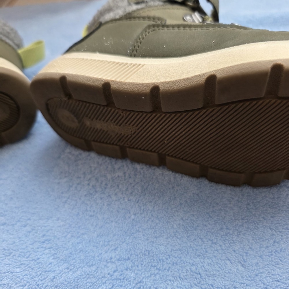 Cat & Jack Felix toddler/Child sneaker boots olive green size 8 - Picture 3 of 7
